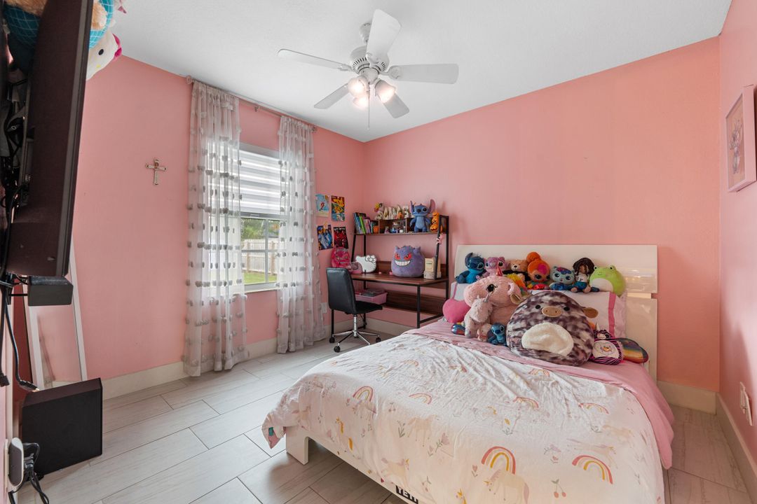 Active With Contract: $345,000 (3 beds, 2 baths, 1196 Square Feet)