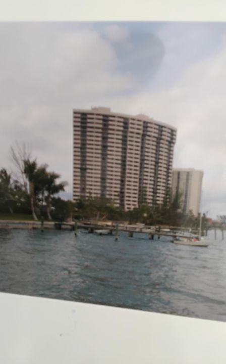 En Venta: $329,999 (2 camas, 2 baños, 1250 Pies cuadrados)