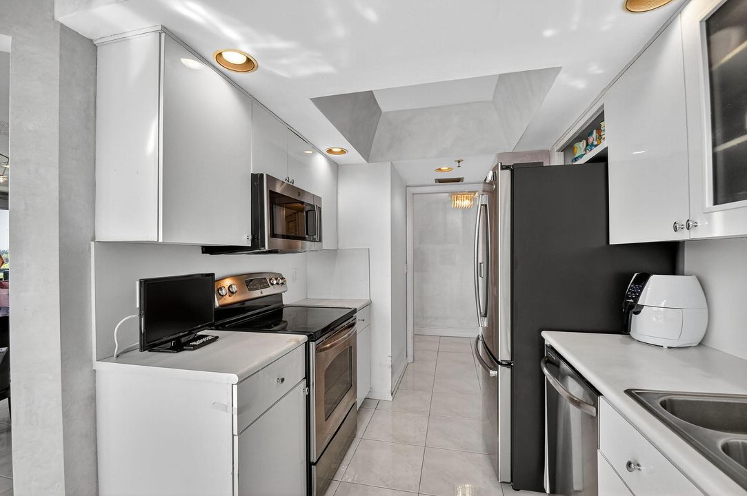 待售: $389,900 (3 贝兹, 2 浴室, 1757 平方英尺)