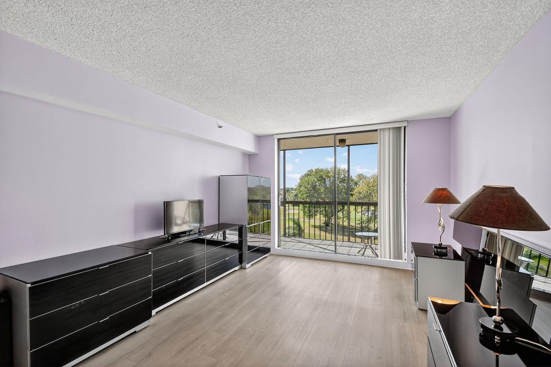 待售: $389,900 (3 贝兹, 2 浴室, 1757 平方英尺)