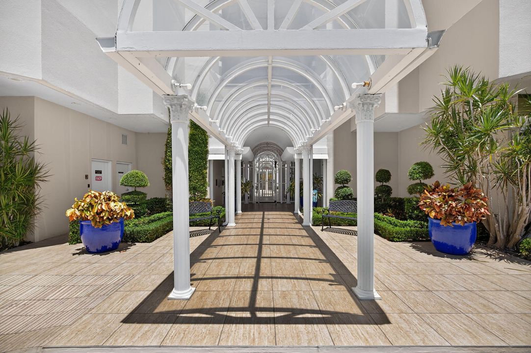 待售: $825,000 (2 贝兹, 2 浴室, 1460 平方英尺)