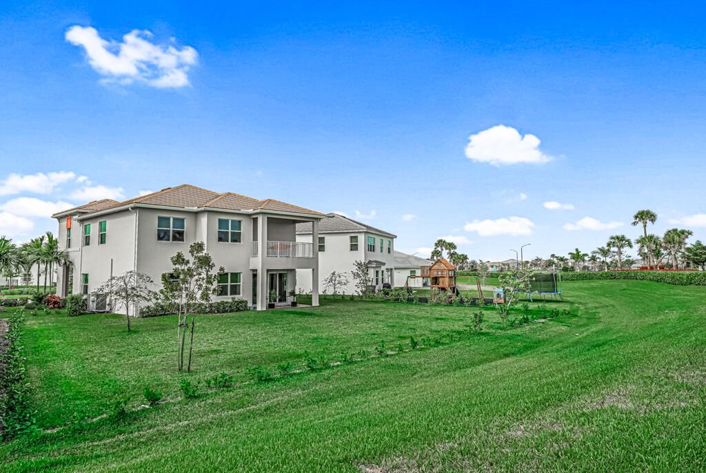 For Rent: $4,000 (4 beds, 3 baths, 3050 Square Feet)