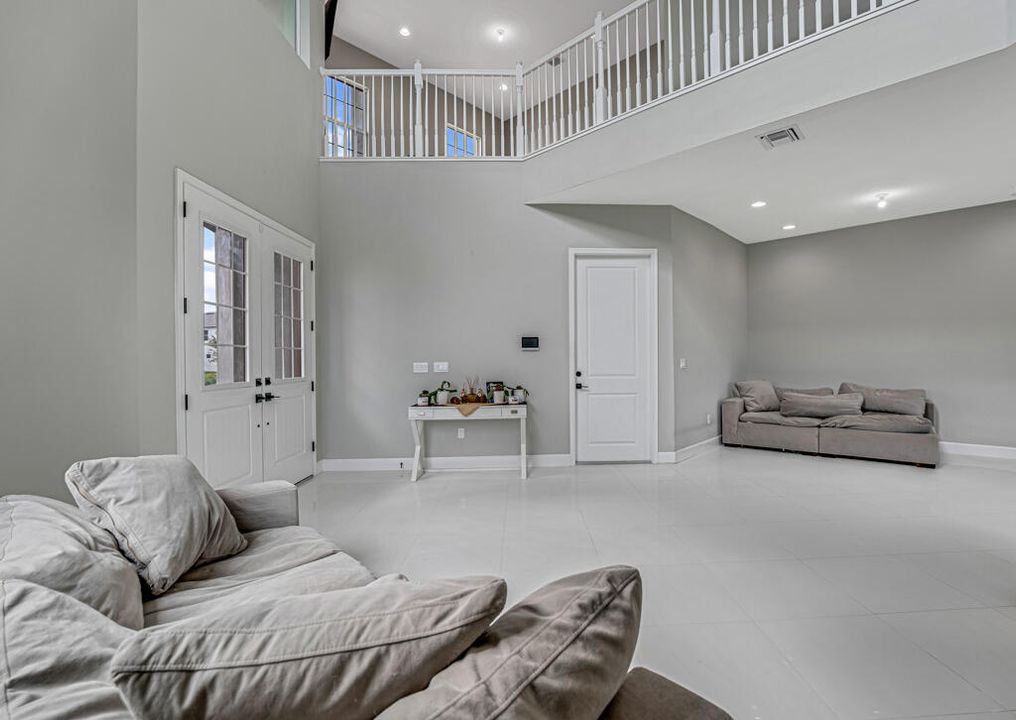 For Rent: $4,000 (4 beds, 3 baths, 3050 Square Feet)