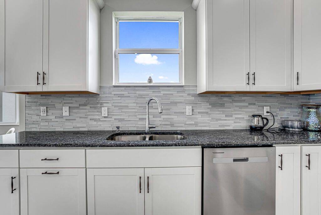 For Rent: $4,000 (4 beds, 3 baths, 3050 Square Feet)