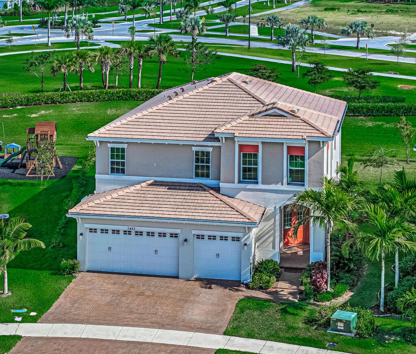 For Rent: $4,000 (4 beds, 3 baths, 3050 Square Feet)