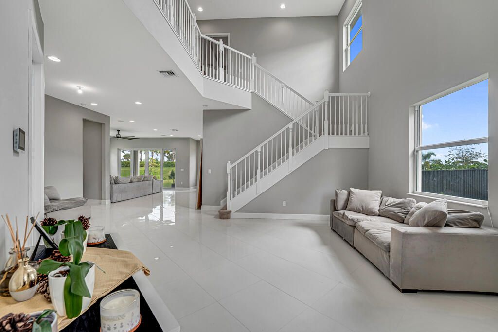 For Rent: $4,000 (4 beds, 3 baths, 3050 Square Feet)