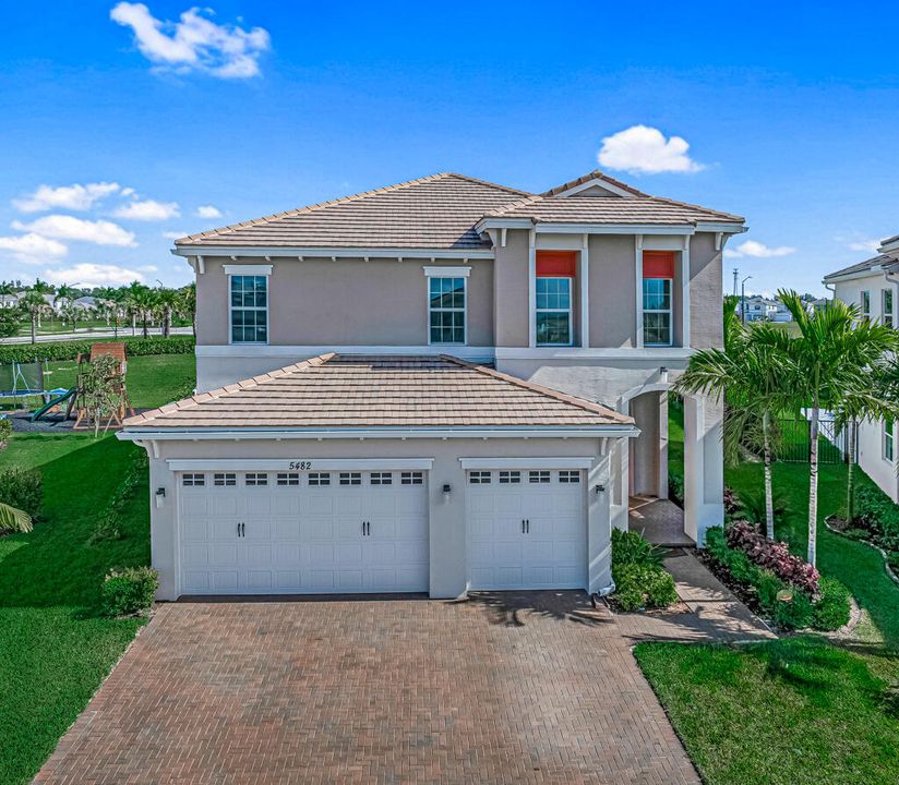 For Rent: $4,000 (4 beds, 3 baths, 3050 Square Feet)