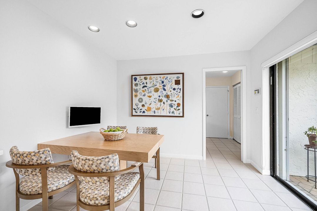 Active With Contract: $330,000 (2 beds, 2 baths, 1734 Square Feet)