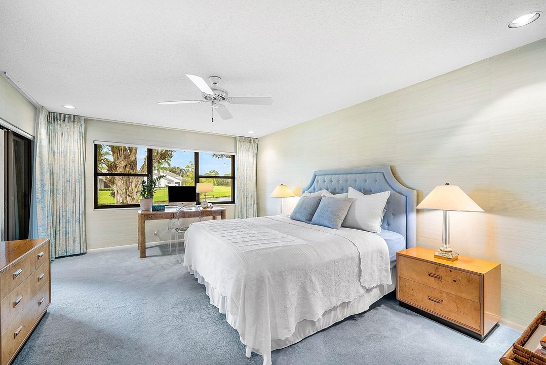 Active With Contract: $330,000 (2 beds, 2 baths, 1734 Square Feet)