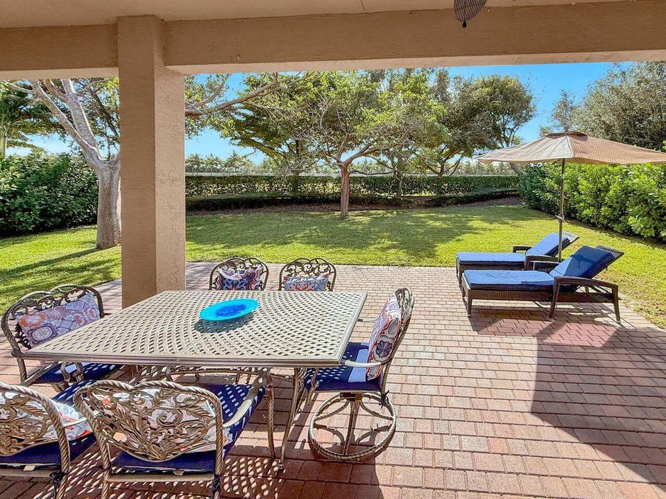 Active With Contract: $789,990 (4 beds, 3 baths, 2281 Square Feet)