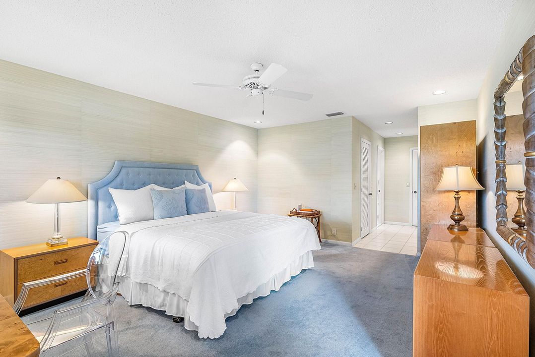 Active With Contract: $330,000 (2 beds, 2 baths, 1734 Square Feet)