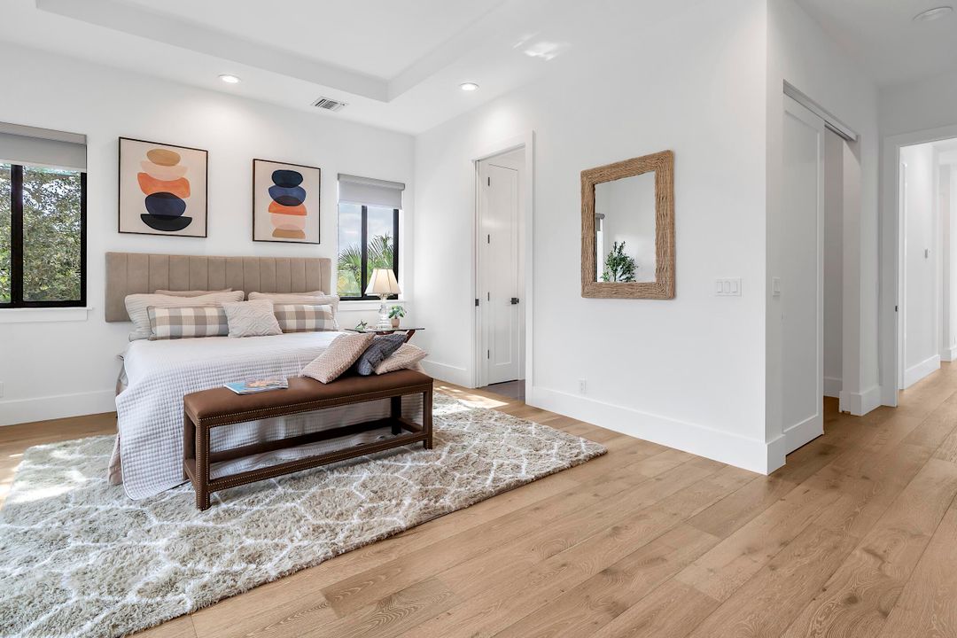 En Venta: $1,600,000 (4 camas, 3 baños, 2535 Pies cuadrados)