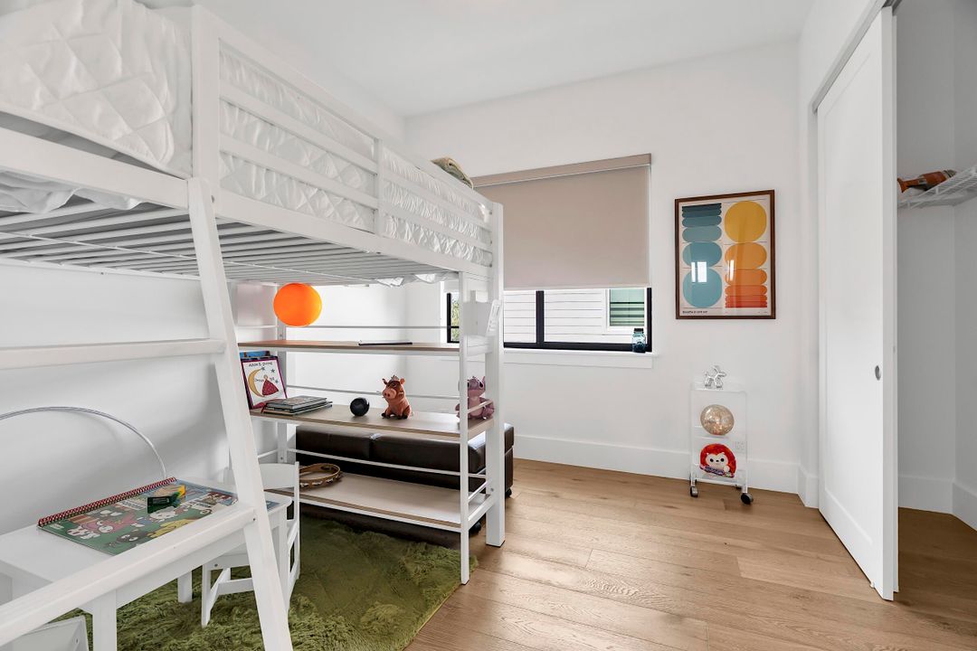 En Venta: $1,600,000 (4 camas, 3 baños, 2535 Pies cuadrados)