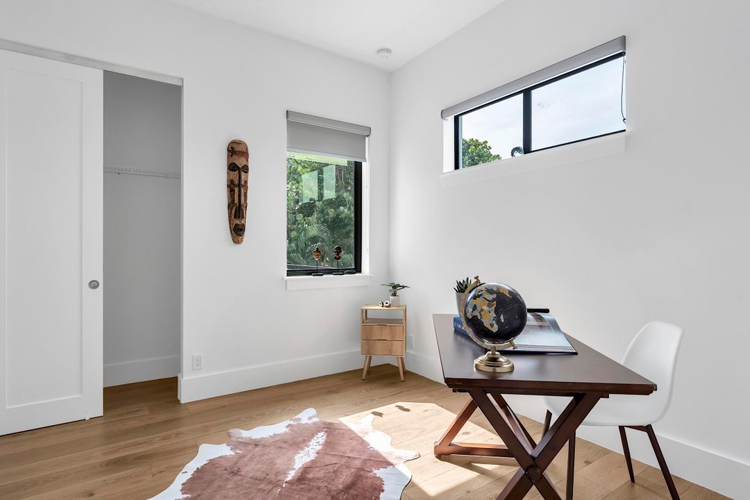 En Venta: $1,600,000 (4 camas, 3 baños, 2535 Pies cuadrados)