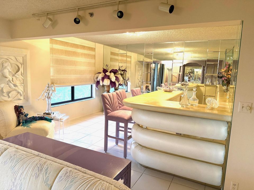 На продажу: $339,000 (3 спален, 2 ванн, 1818 Квадратных фут)