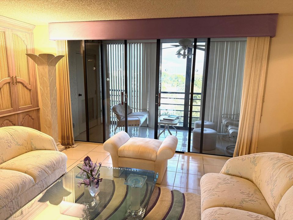 На продажу: $339,000 (3 спален, 2 ванн, 1818 Квадратных фут)