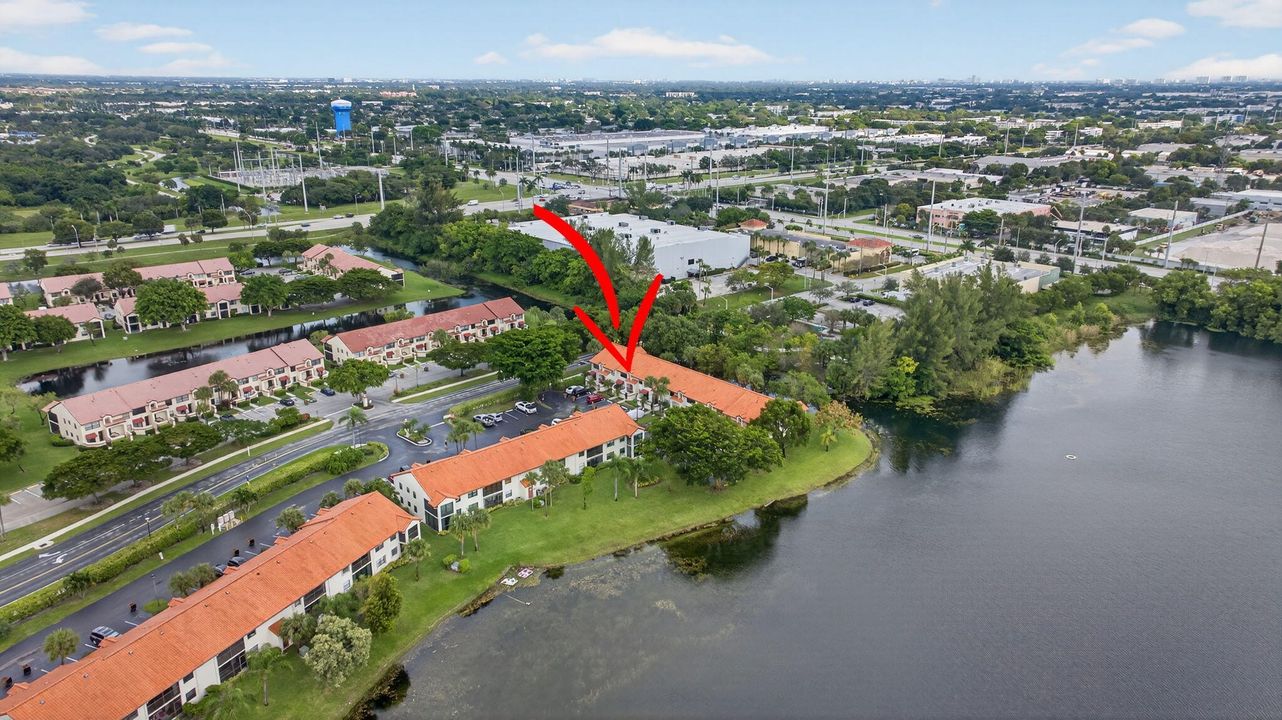 На продажу: $290,000 (2 спален, 2 ванн, 1150 Квадратных фут)