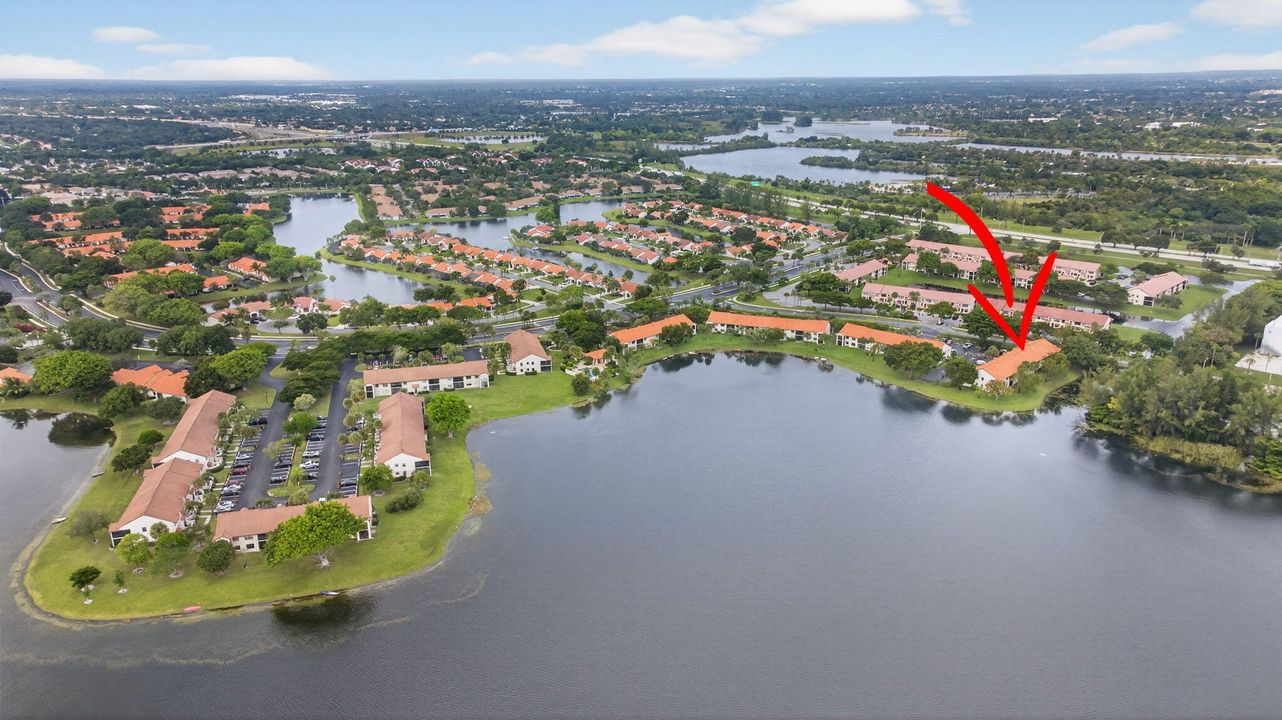 На продажу: $290,000 (2 спален, 2 ванн, 1150 Квадратных фут)