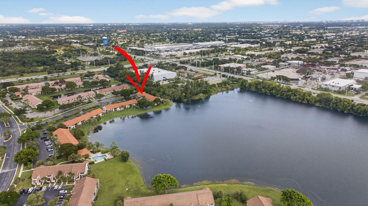 На продажу: $290,000 (2 спален, 2 ванн, 1150 Квадратных фут)