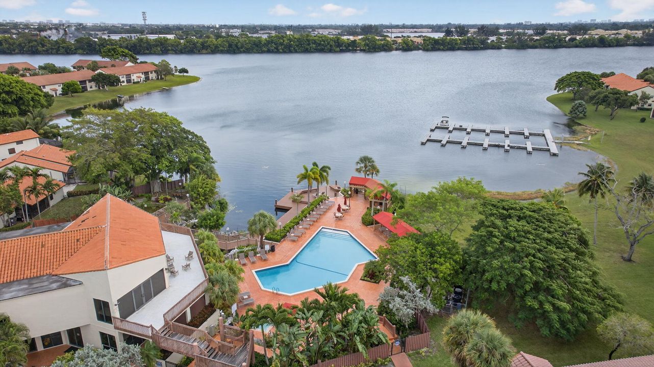 На продажу: $290,000 (2 спален, 2 ванн, 1150 Квадратных фут)