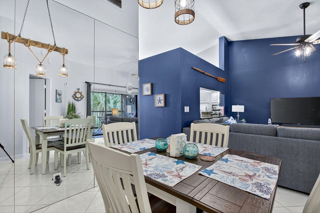 На продажу: $290,000 (2 спален, 2 ванн, 1150 Квадратных фут)