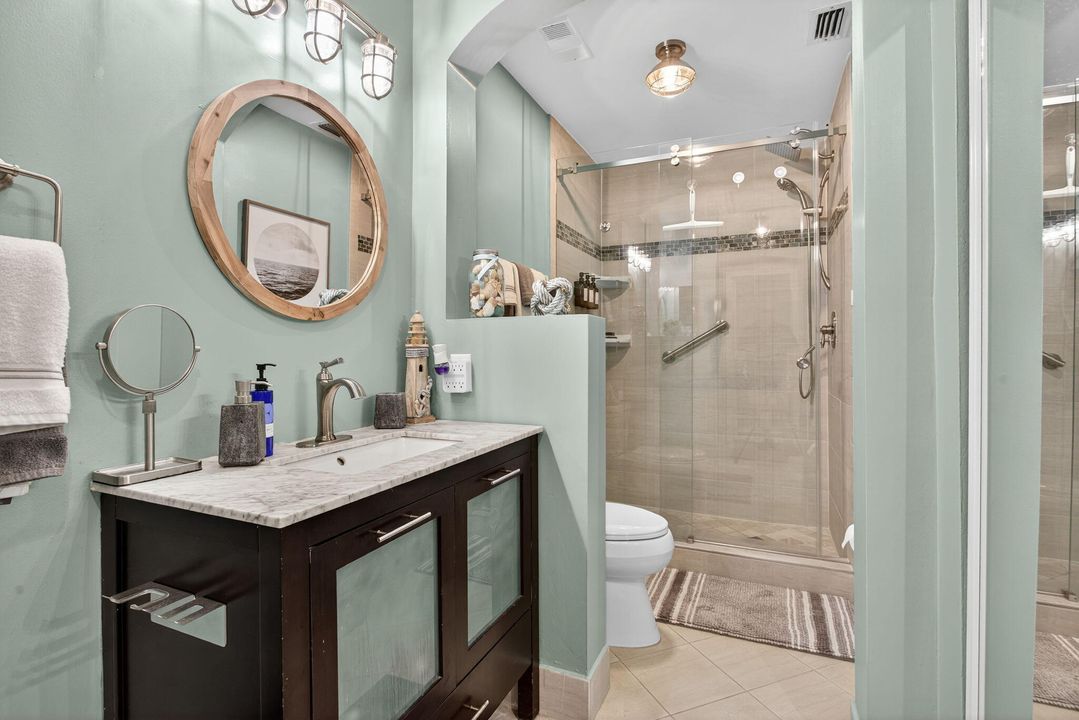 На продажу: $290,000 (2 спален, 2 ванн, 1150 Квадратных фут)