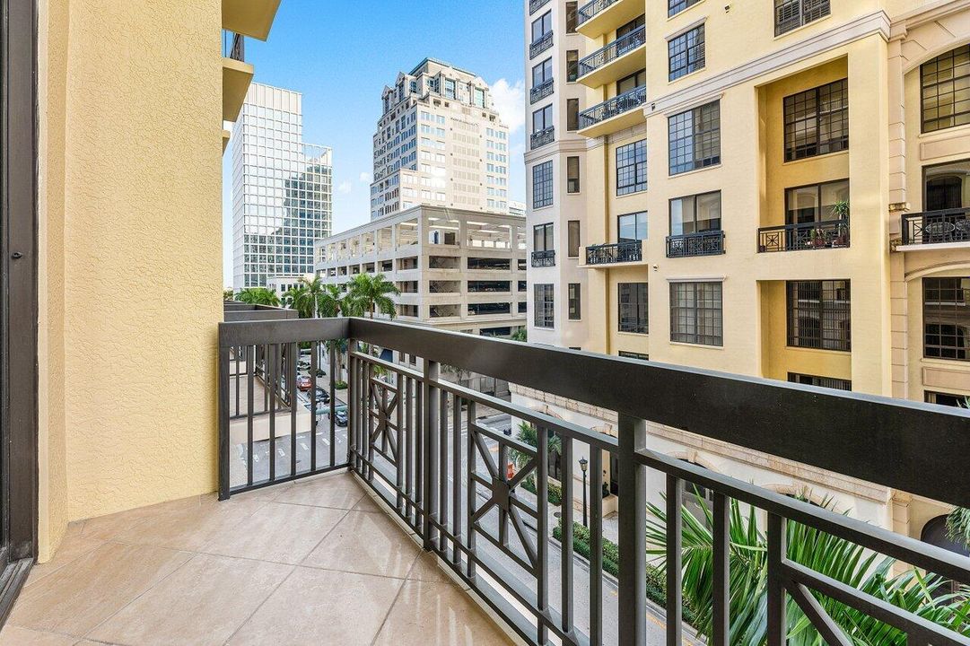 Activo con contrato: $7,900 (2 camas, 2 baños, 1533 Pies cuadrados)