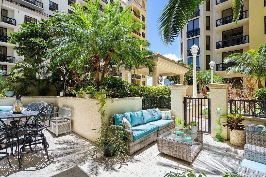 Activo con contrato: $7,900 (2 camas, 2 baños, 1533 Pies cuadrados)