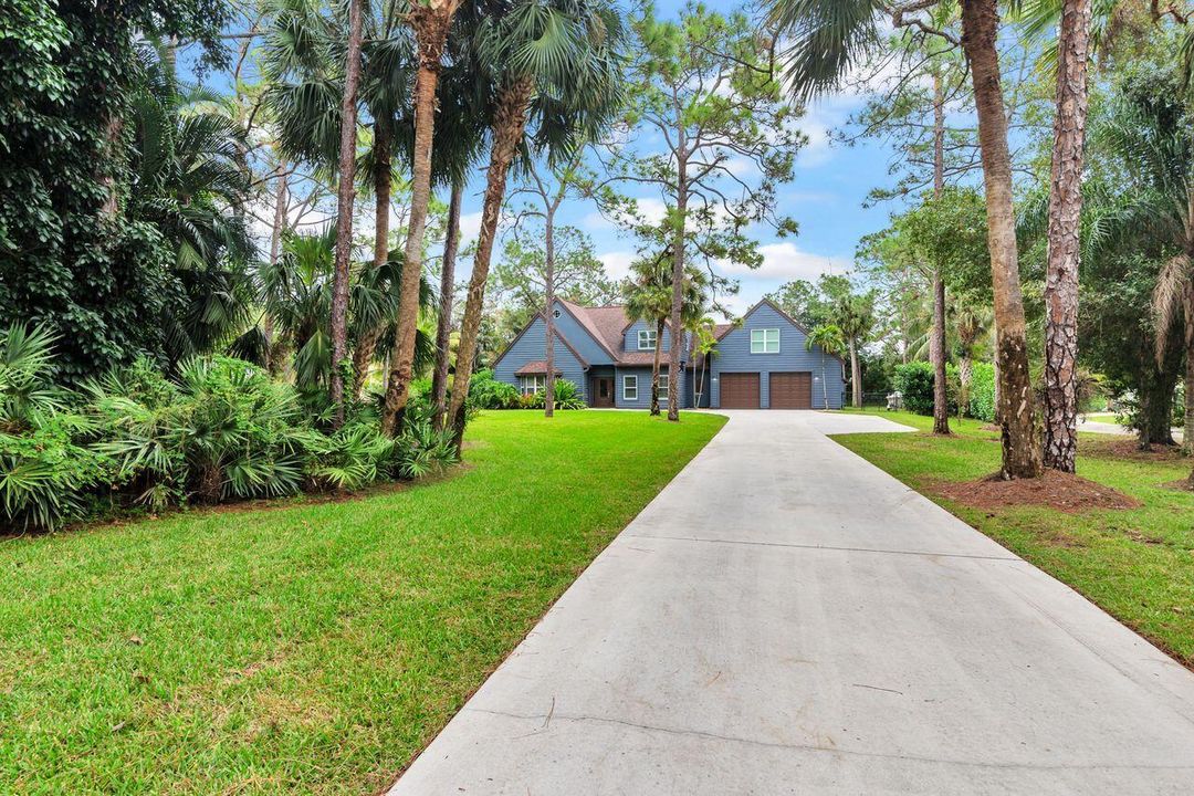 En Venta: $1,350,000 (4 camas, 2 baños, 3227 Pies cuadrados)