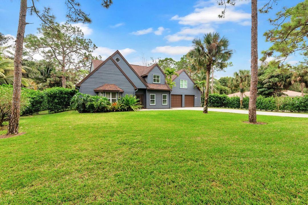 En Venta: $1,350,000 (4 camas, 2 baños, 3227 Pies cuadrados)