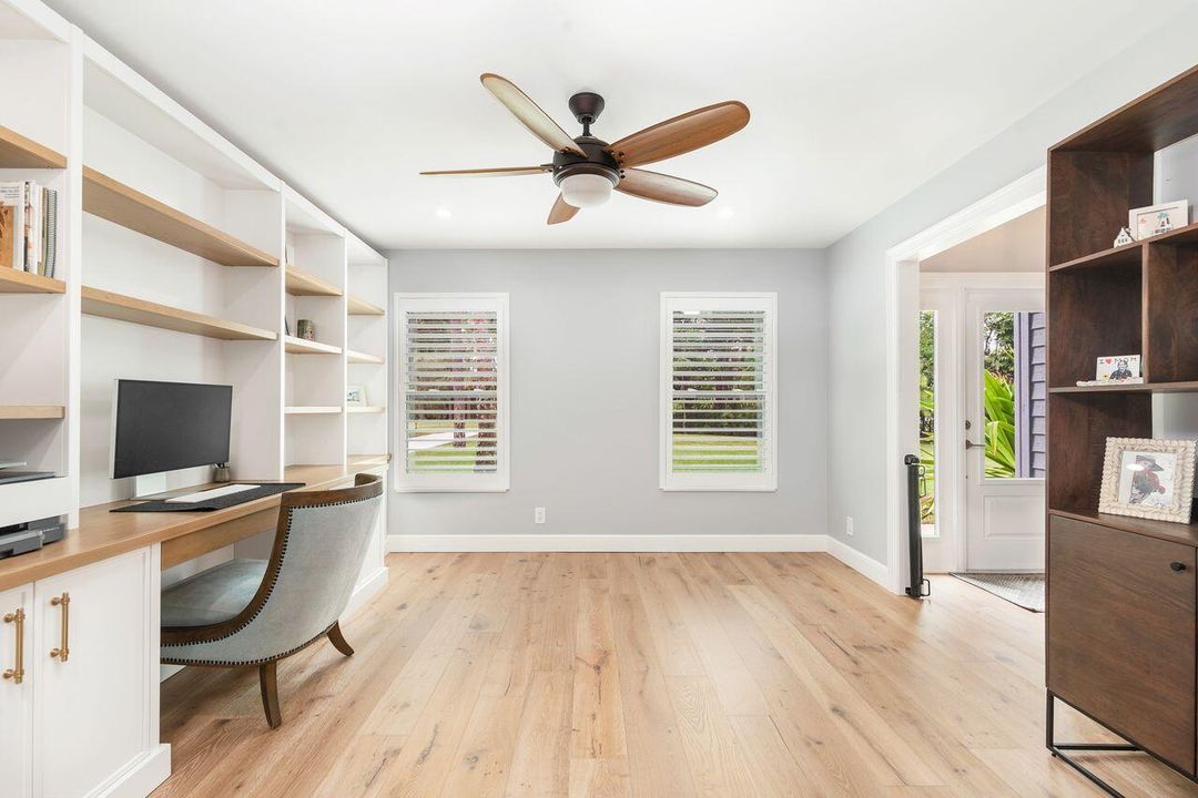 En Venta: $1,350,000 (4 camas, 2 baños, 3227 Pies cuadrados)