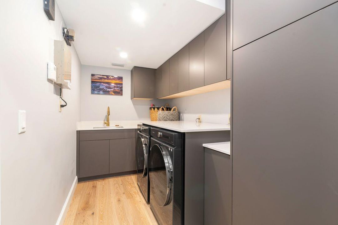 En Venta: $1,350,000 (4 camas, 2 baños, 3227 Pies cuadrados)