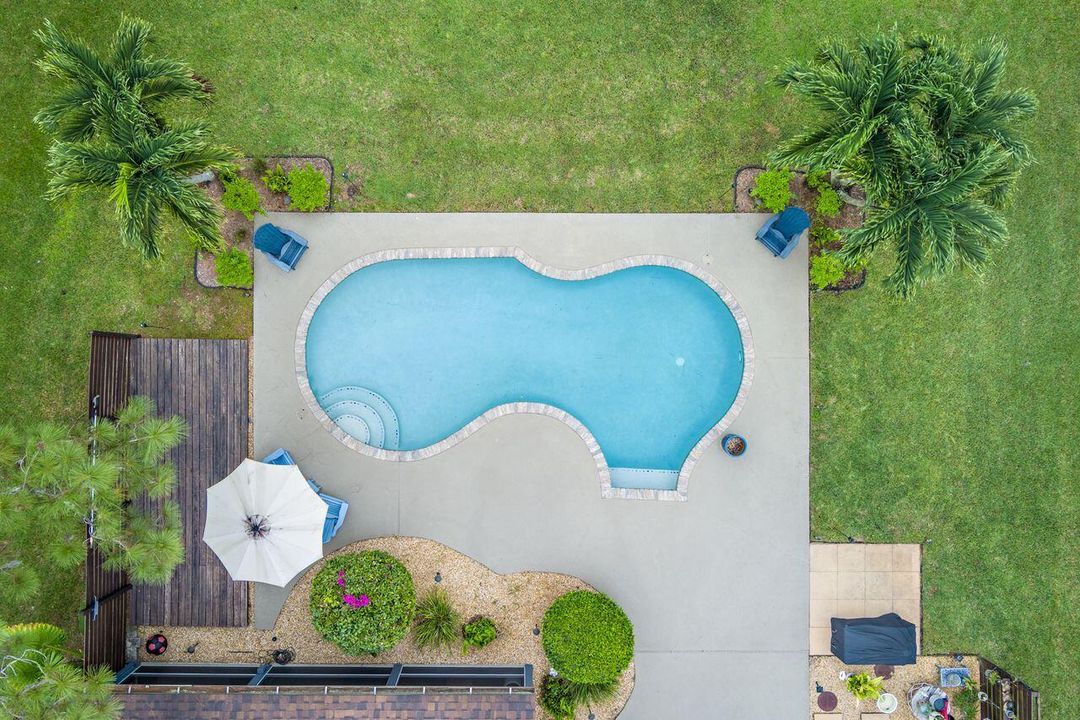 En Venta: $1,350,000 (4 camas, 2 baños, 3227 Pies cuadrados)