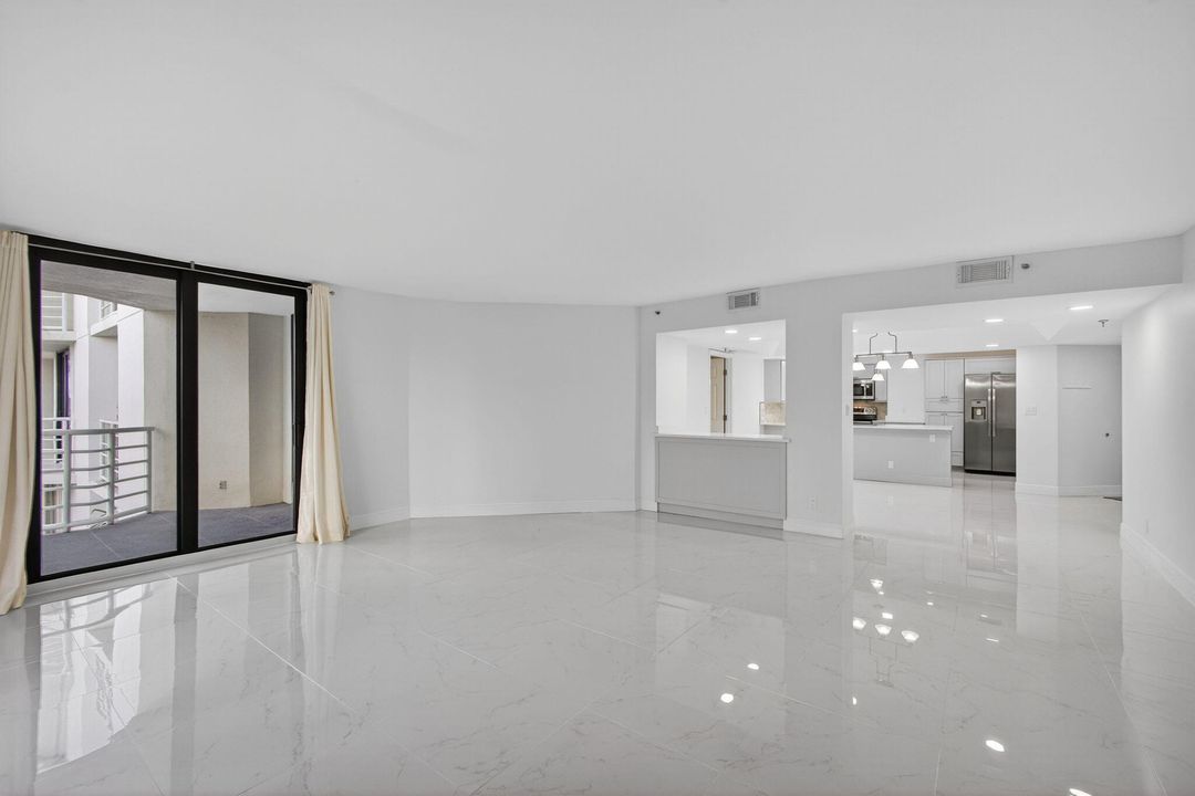 待售: $825,000 (2 贝兹, 2 浴室, 1460 平方英尺)