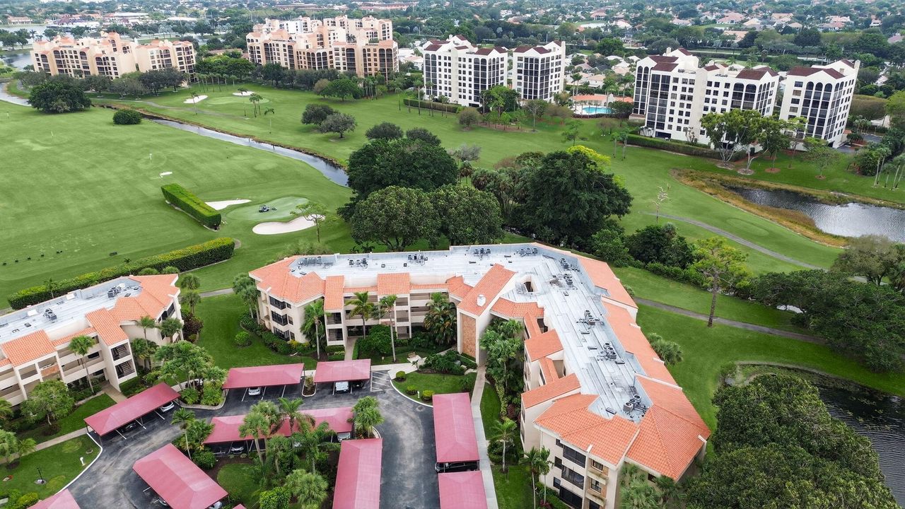 На продажу: $398,000 (2 спален, 2 ванн, 1323 Квадратных фут)