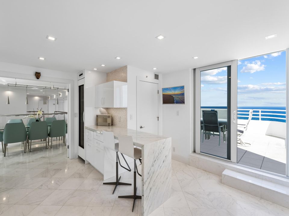 For Sale: $4,250,000 (3 beds, 3 baths, 3690 Square Feet)