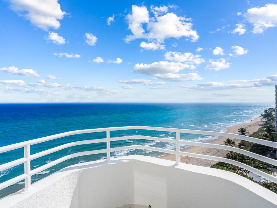 For Sale: $4,250,000 (3 beds, 3 baths, 3690 Square Feet)