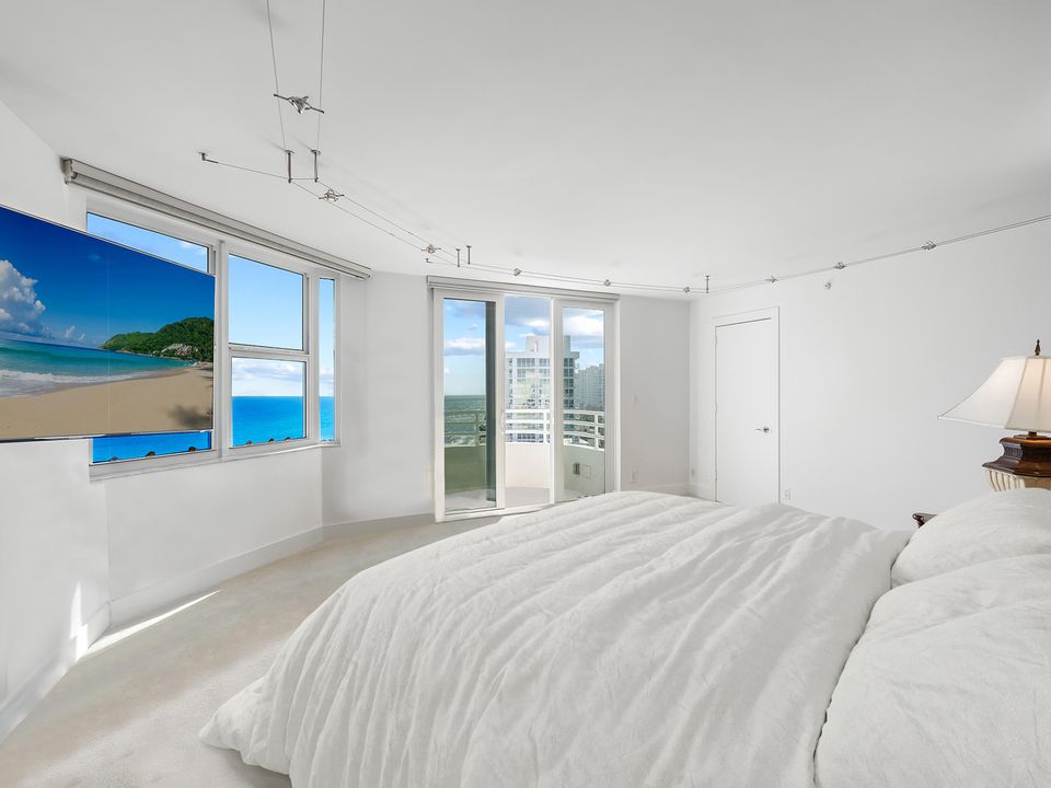 For Sale: $4,250,000 (3 beds, 3 baths, 3690 Square Feet)