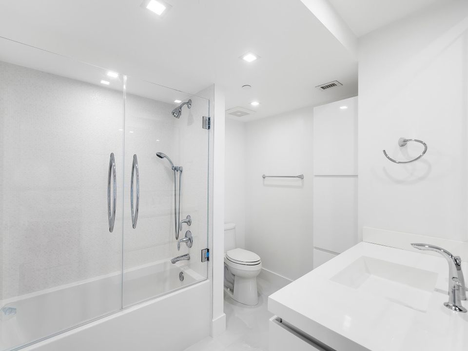 For Sale: $4,250,000 (3 beds, 3 baths, 3690 Square Feet)