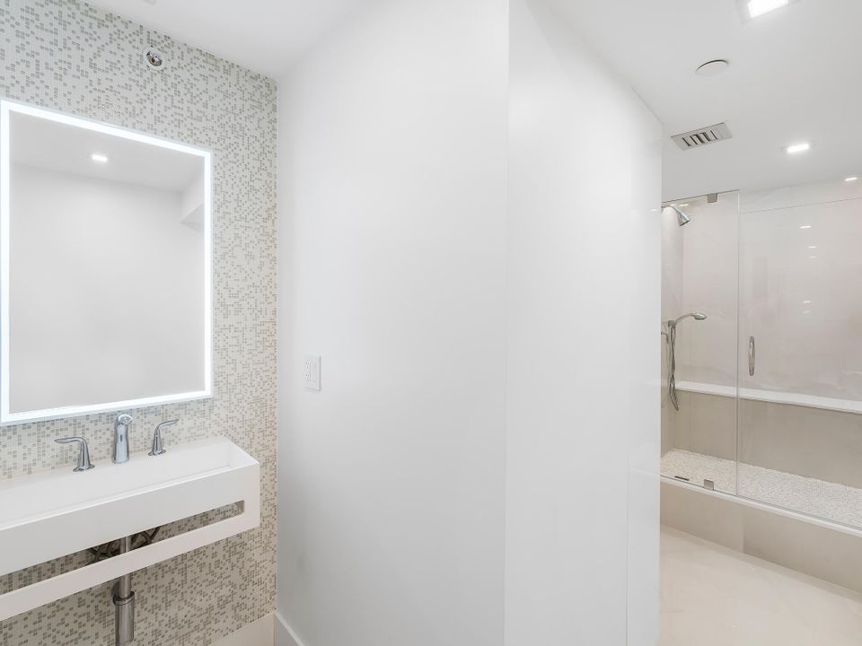 For Sale: $4,250,000 (3 beds, 3 baths, 3690 Square Feet)