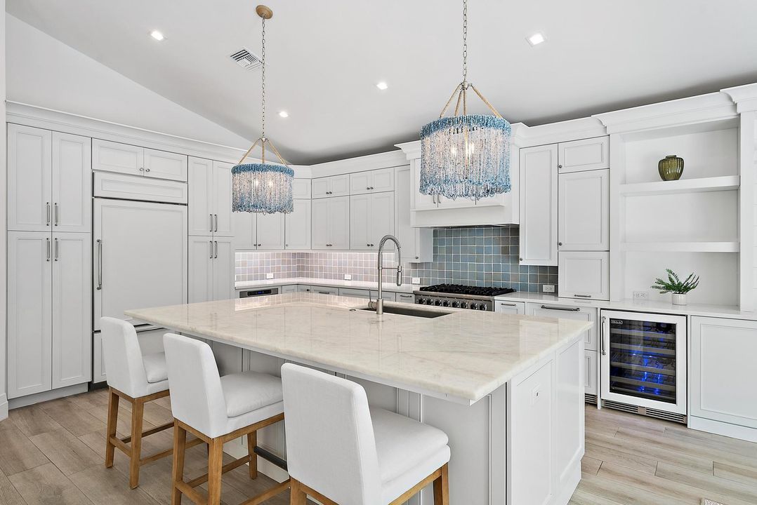 На продажу: $4,980,000 (3 спален, 3 ванн, 2654 Квадратных фут)