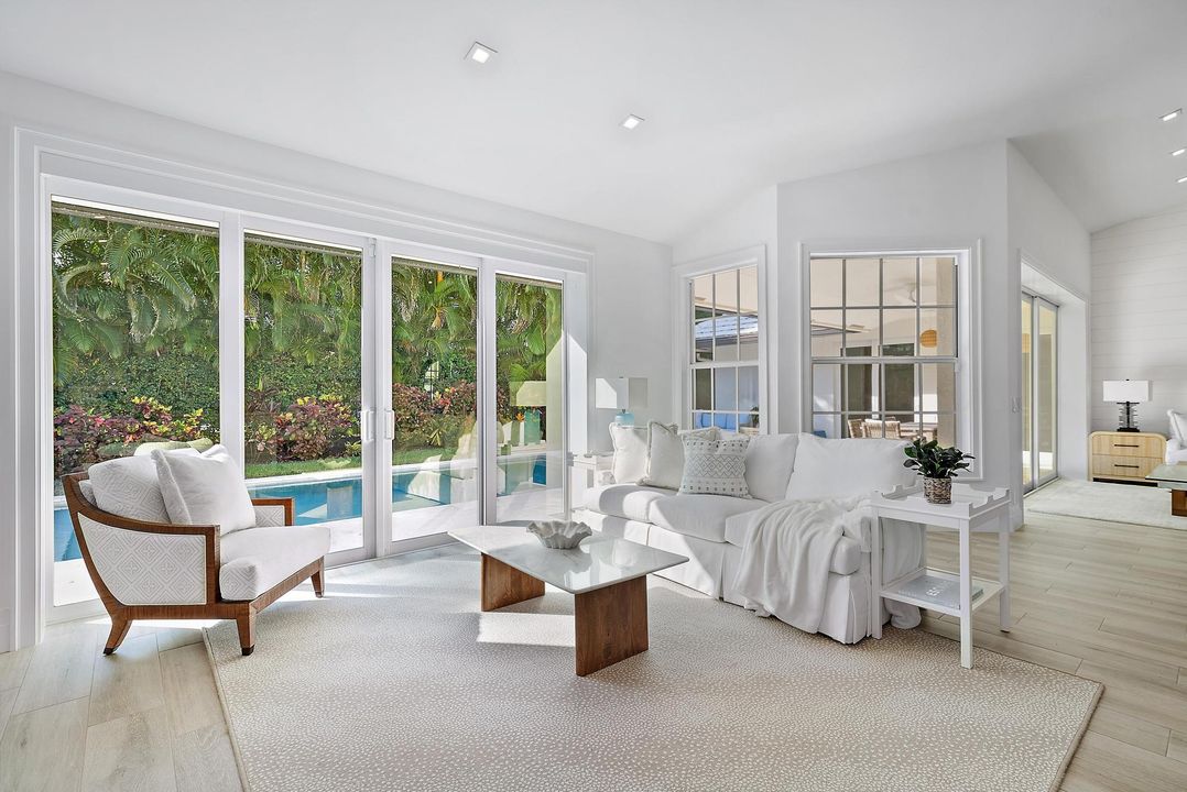 На продажу: $4,980,000 (3 спален, 3 ванн, 2654 Квадратных фут)