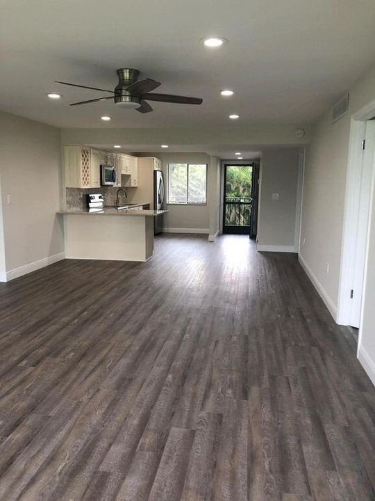 En Venta: $255,000 (3 camas, 2 baños, 1225 Pies cuadrados)