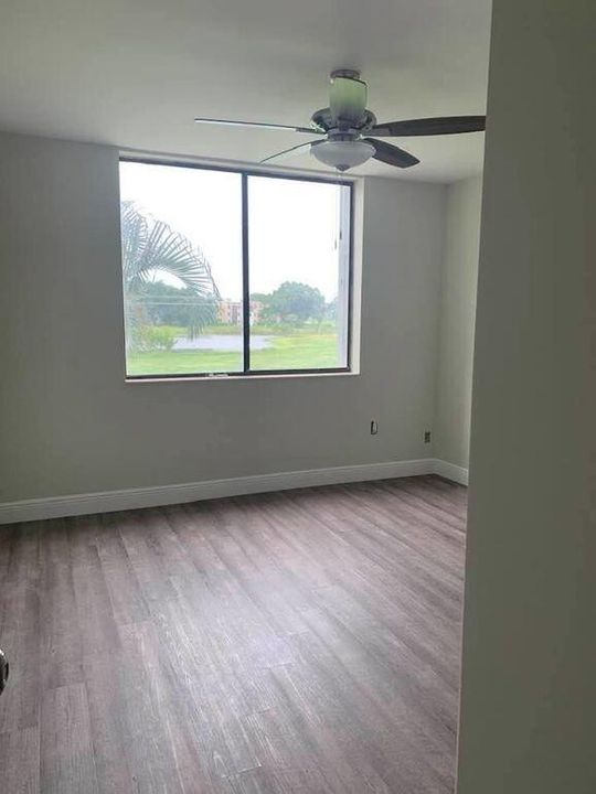 En Venta: $255,000 (3 camas, 2 baños, 1225 Pies cuadrados)