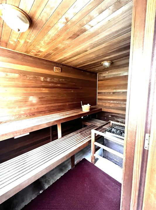 For Rent: $20,000 (5 beds, 3 baths, 3500 Square Feet)