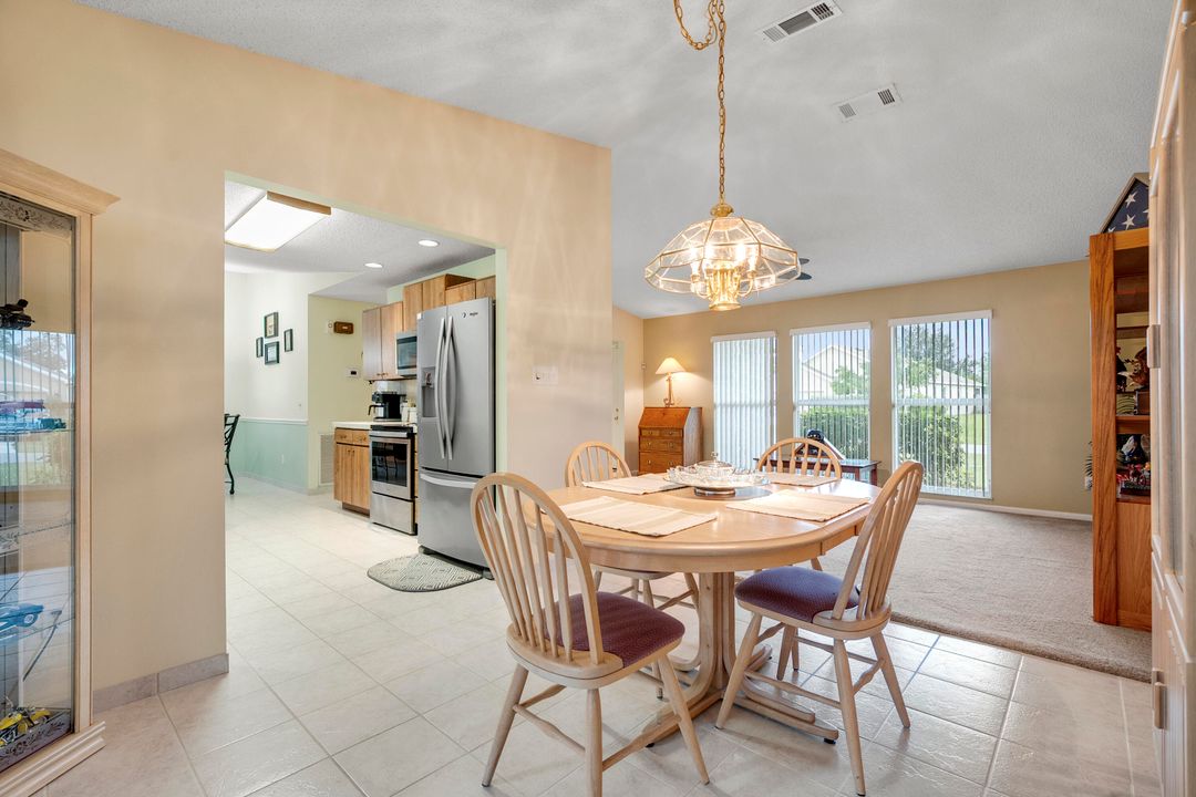 Active With Contract: $395,000 (3 beds, 2 baths, 1798 Square Feet)