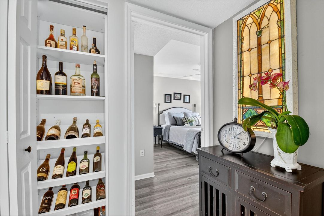 На продажу: $369,900 (3 спален, 2 ванн, 1869 Квадратных фут)