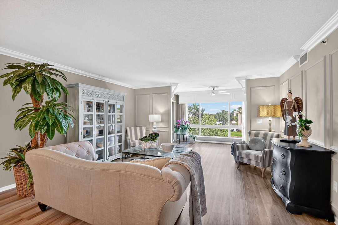 На продажу: $369,900 (3 спален, 2 ванн, 1869 Квадратных фут)