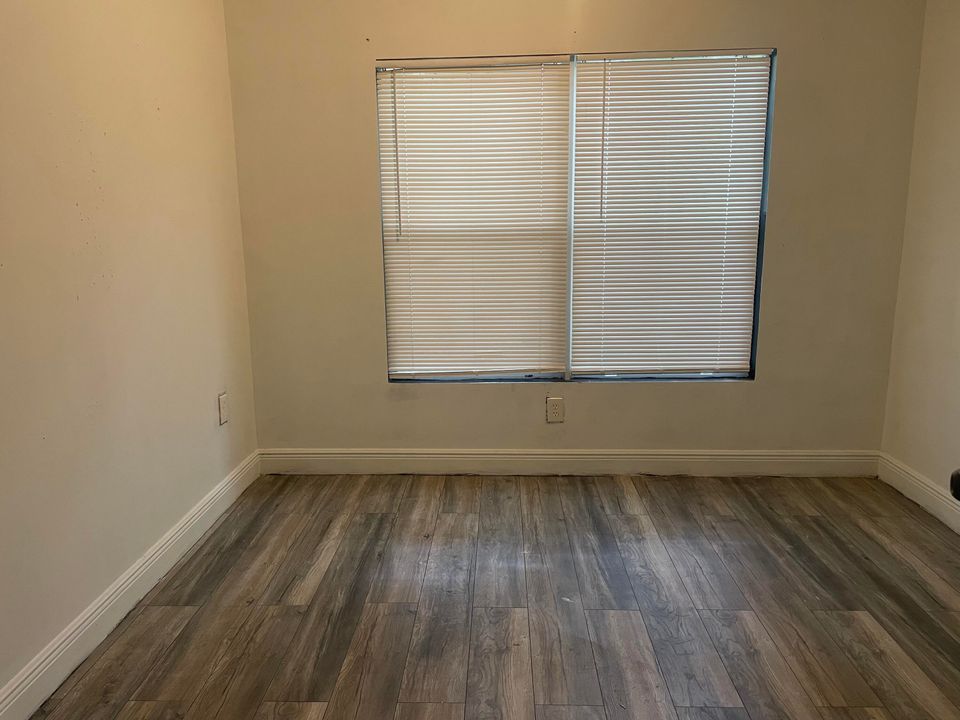 待售: $725,000 (0 贝兹, 0 浴室, 2454 平方英尺)