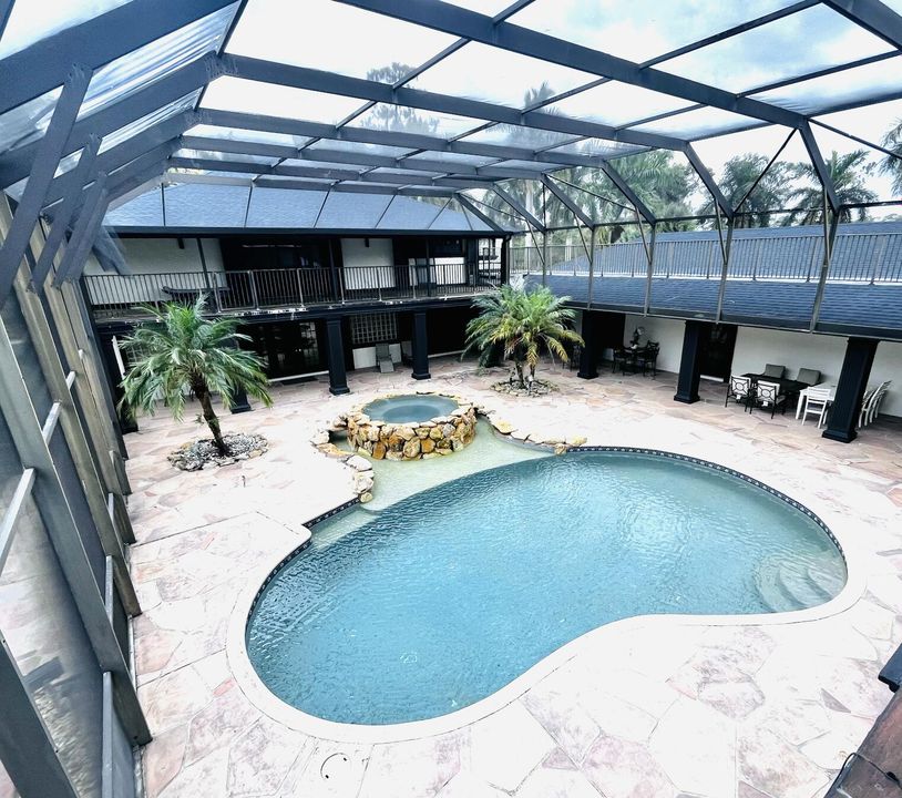 For Rent: $20,000 (5 beds, 3 baths, 3500 Square Feet)